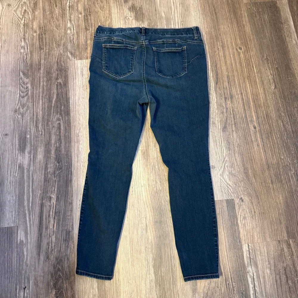 Torrid Bombshell Skinny Jeans Blue Premium Stretch Women's Size‎ 16R